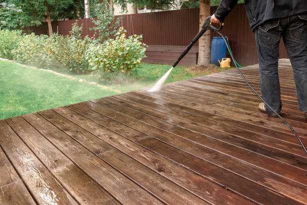 Best Pool Deck Cleaning  in Merritt Park, NY